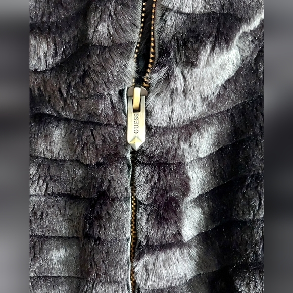 Used! Guess Sophy Faux-Fur Jacket - Picture 4 of 5
